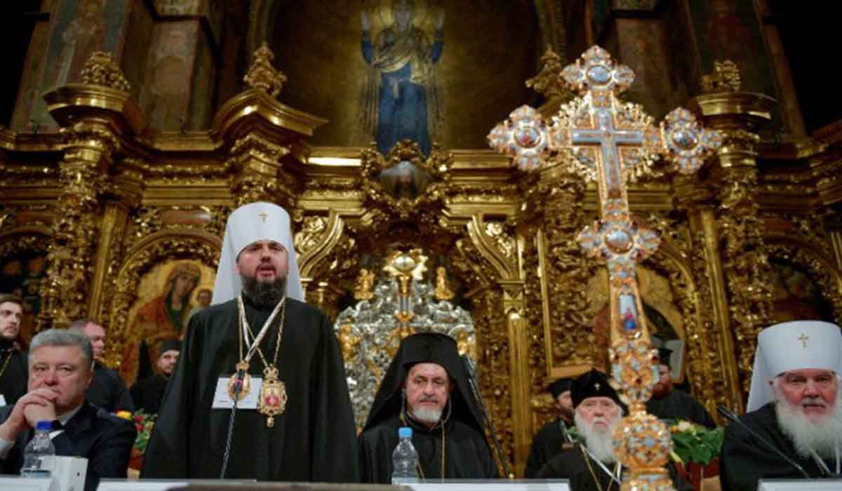 Peste 150 de preoti ortodocsi rusi cer incetarea razboiului