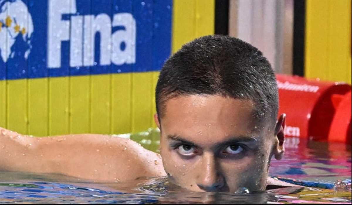 David Popovici se lupta pentru a doua medalie de aur la Mondialele de natatie. Cati bani primeste lunar de la Dinamo