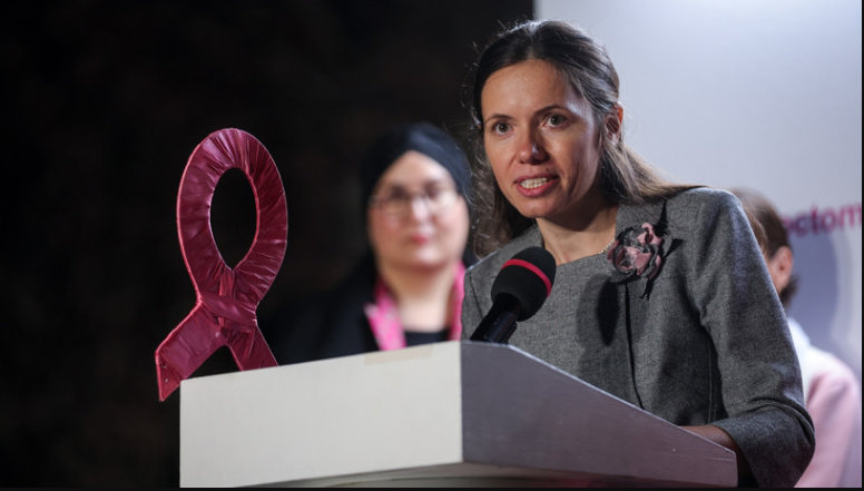 Cum a fost imbracata Mirabela Gradinaru la evenimentul dedicat luptei impotriva cancerului la san: „Astazi, Palatul Cotroceni se lumineaza in roz”