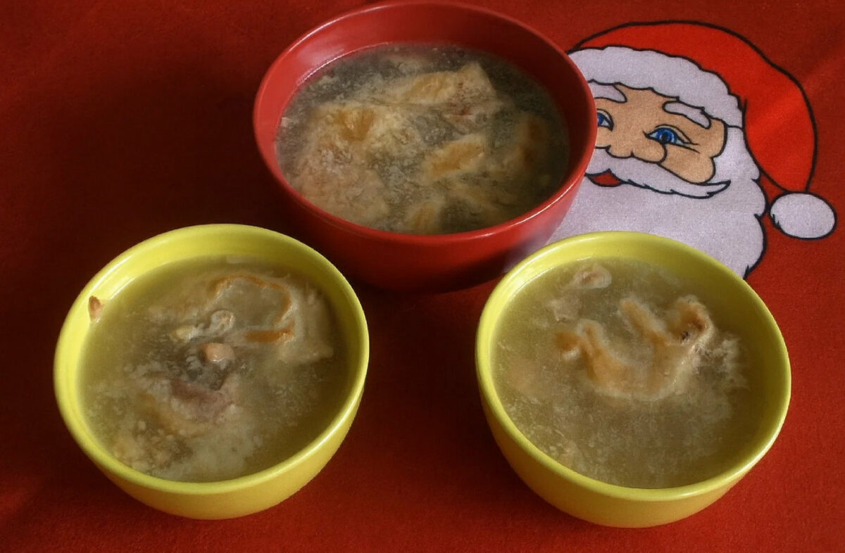 Cand se pune usturoiul in piftie ca sa nu se tulbure zeama. Secretul gospodinelor pricepute