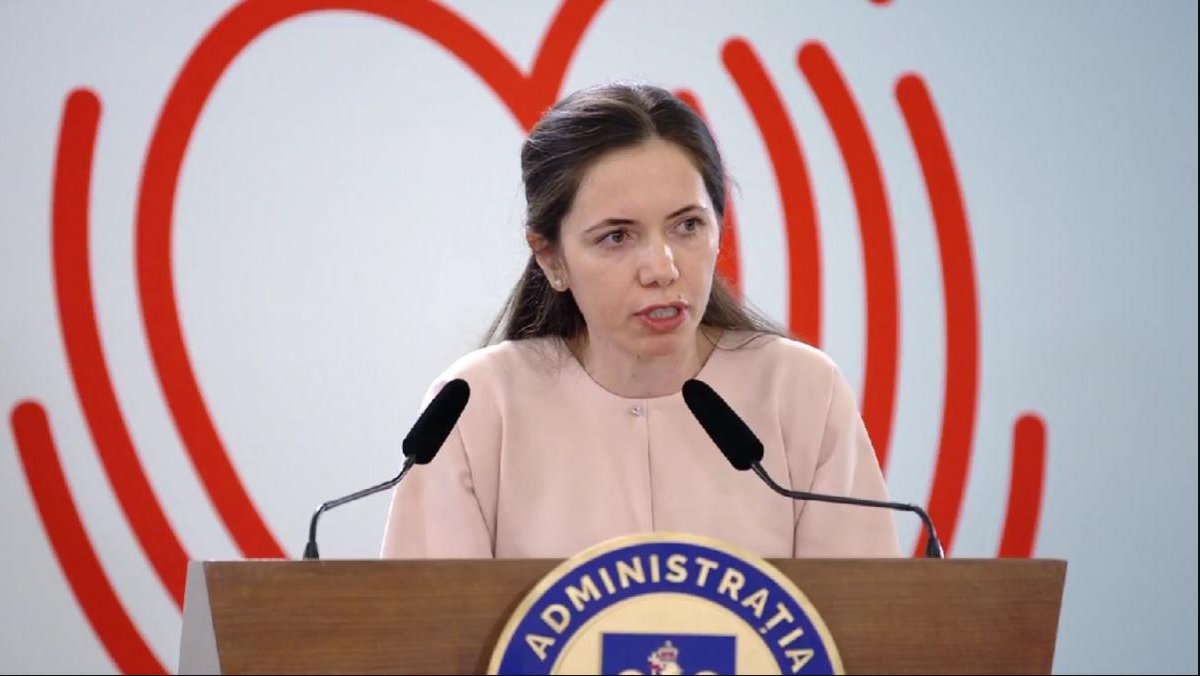 Cum a aparut Mirabela Gradinaru la un eveniment important al Administratiei Prezidentiale. Tinuta partenerei presedintelui a atras multe comentarii