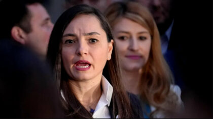 Anamaria Gavrila e foc si...