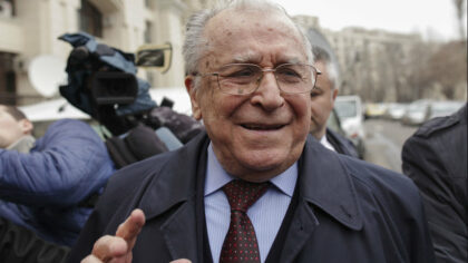 Ion Iliescu a ajuns la...