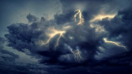 ALERTA METEO EXTREMA. Potop in...