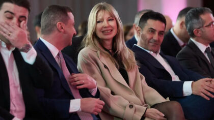 Cine este Victoria Stoiciu, apropiata...